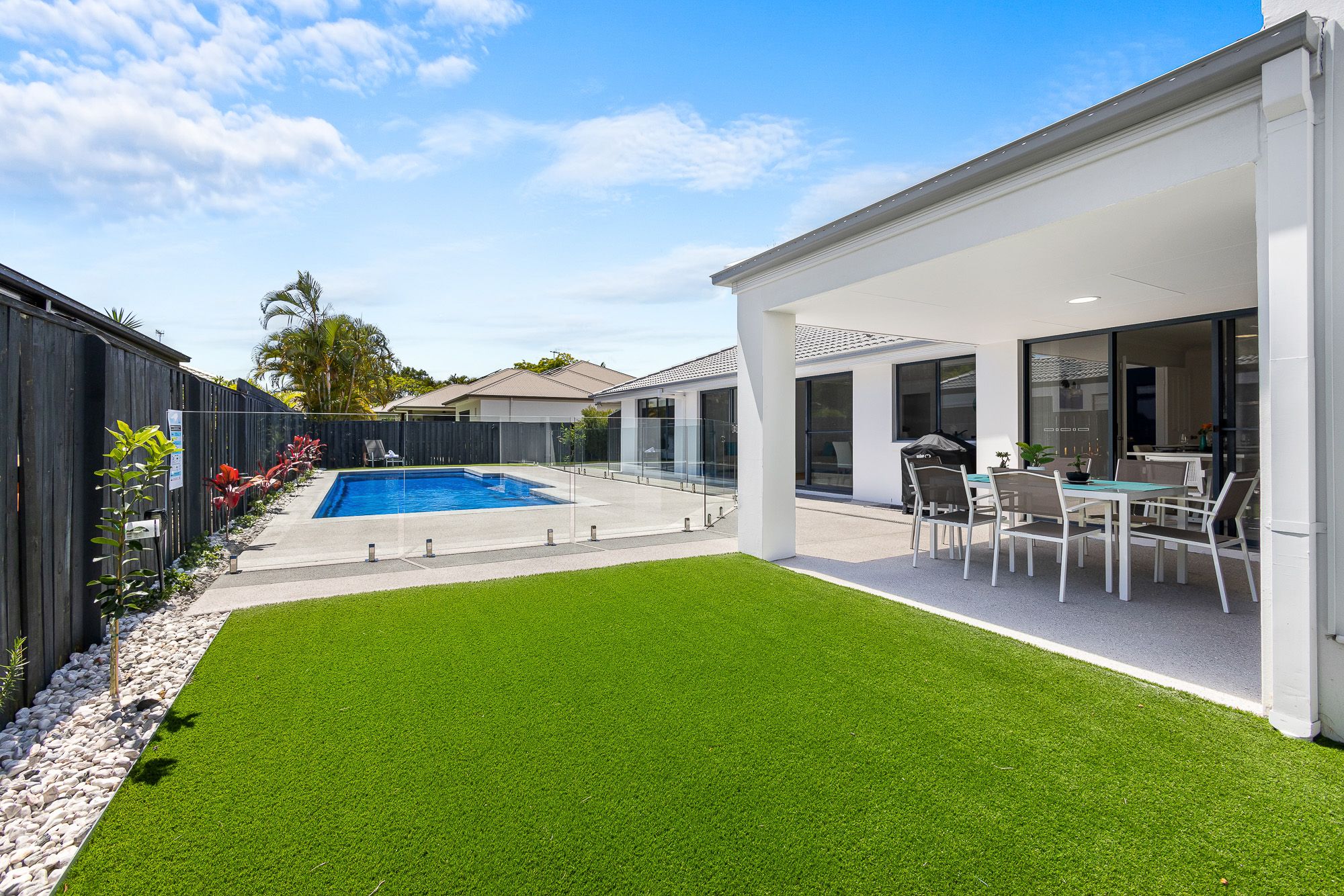 Noosa Waters - Investors Special!!!